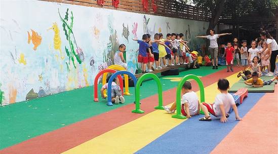 幼兒園老師的一天，看完老師都哭了